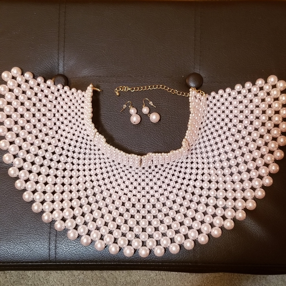Pink Pearl Bib